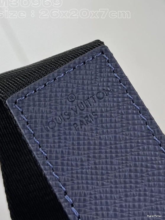 PM LOUIS DISTRICT VUITTON 0818